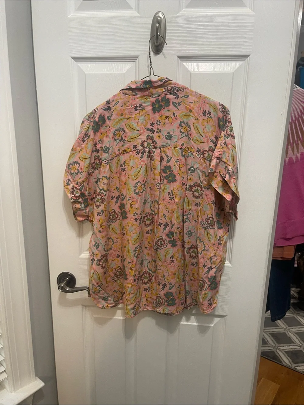 Lucky Brand Pink Floral Short Sleeve Button-Front Shirt - Picture 8 of 8